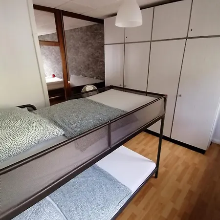 Apartman Geraeumige In Zentraler Lage *